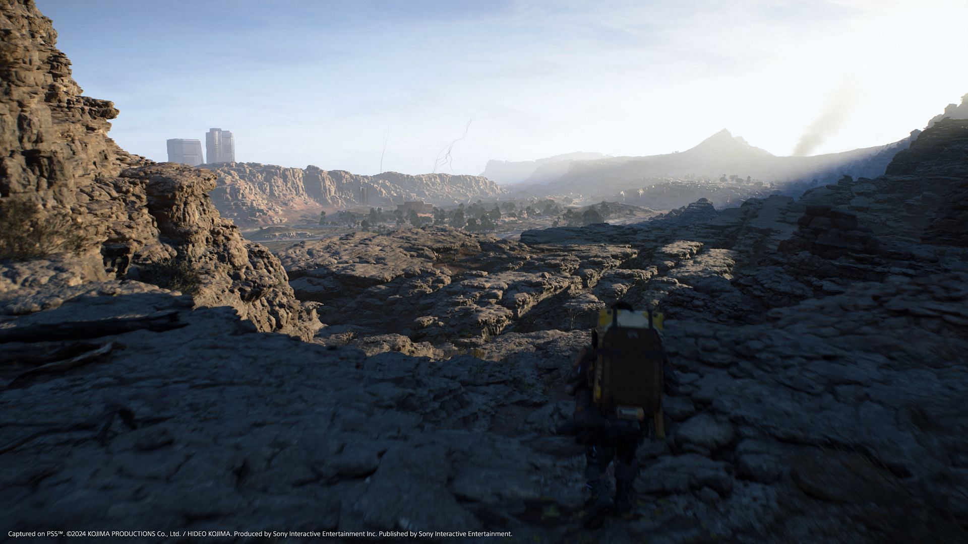 Secure your cargo to prevent damage and keep deliveries on track in Death Stranding 2 (Image via Sony Interactive Entertainment)